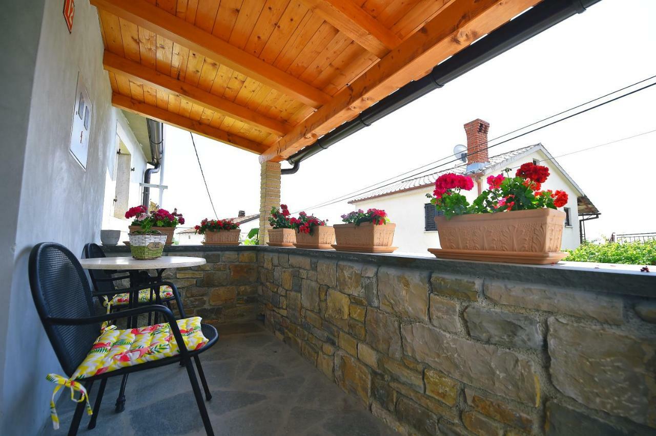 Holiday Home Lori Paz Kültér fotó